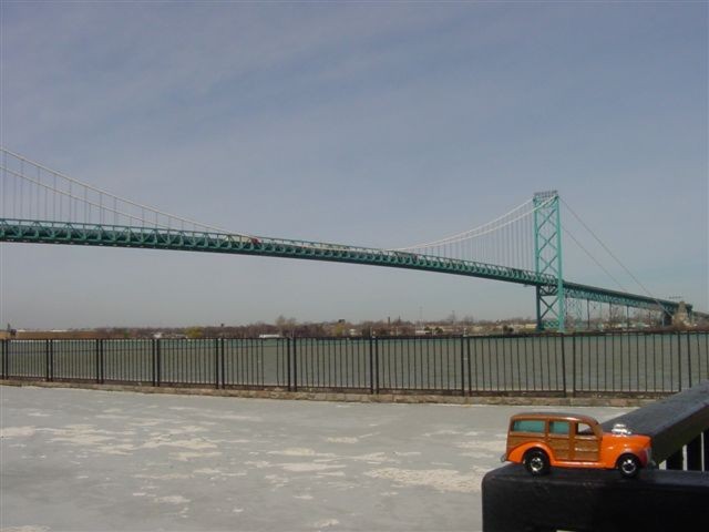 The_Bridge_from_Windsor_to_Detroit