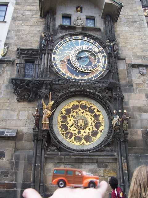 Woodie - Czech - Orloj clock