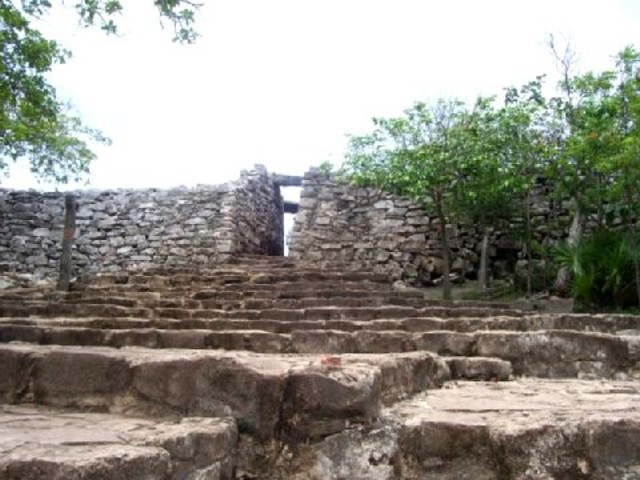 Tulum_Mayan_ruins